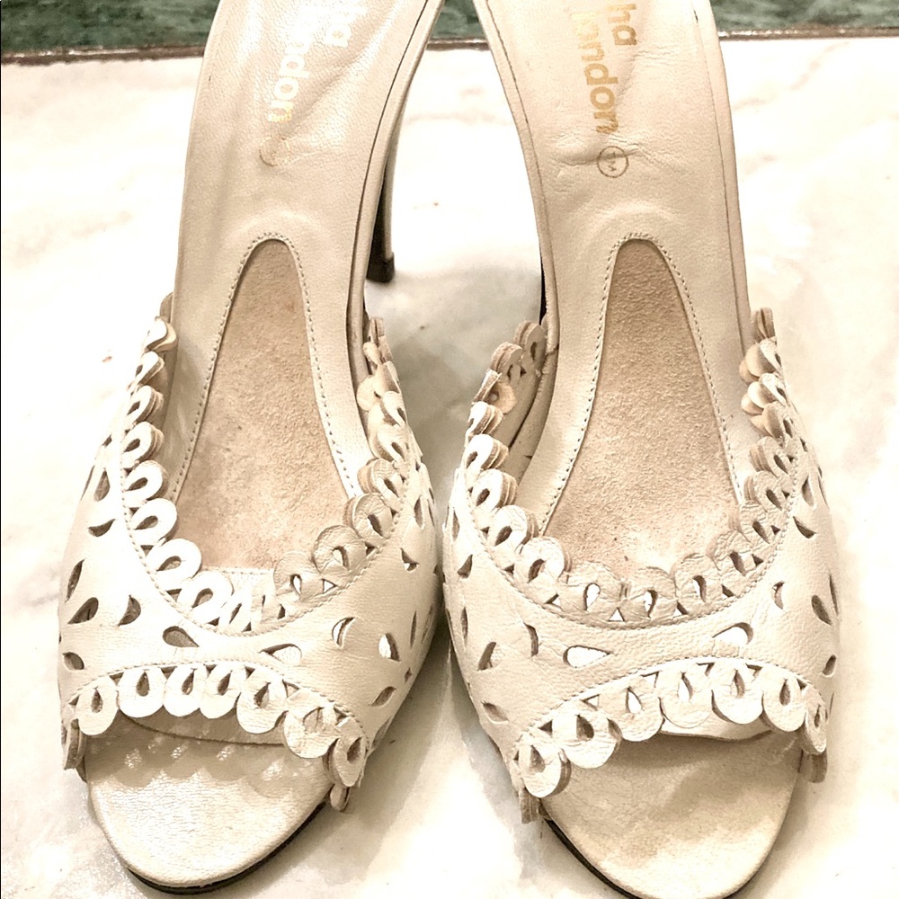 WHITE  LEATHER LACE MULES Size 8